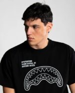 SPRAYGROUND - T-SHIRT UOMO SP831BLK SHARK CENTRAL NEW REGULAR T-SHIRT BLK